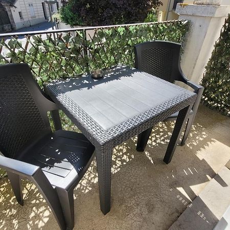 Ferienwohnung Nid Douillet Plein De Charme Avec Parking Gratuit Chantilly Exterior foto